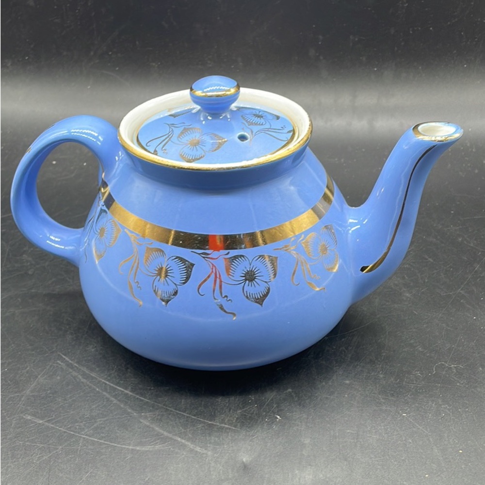 Vintage Hall 4 cup Teapot